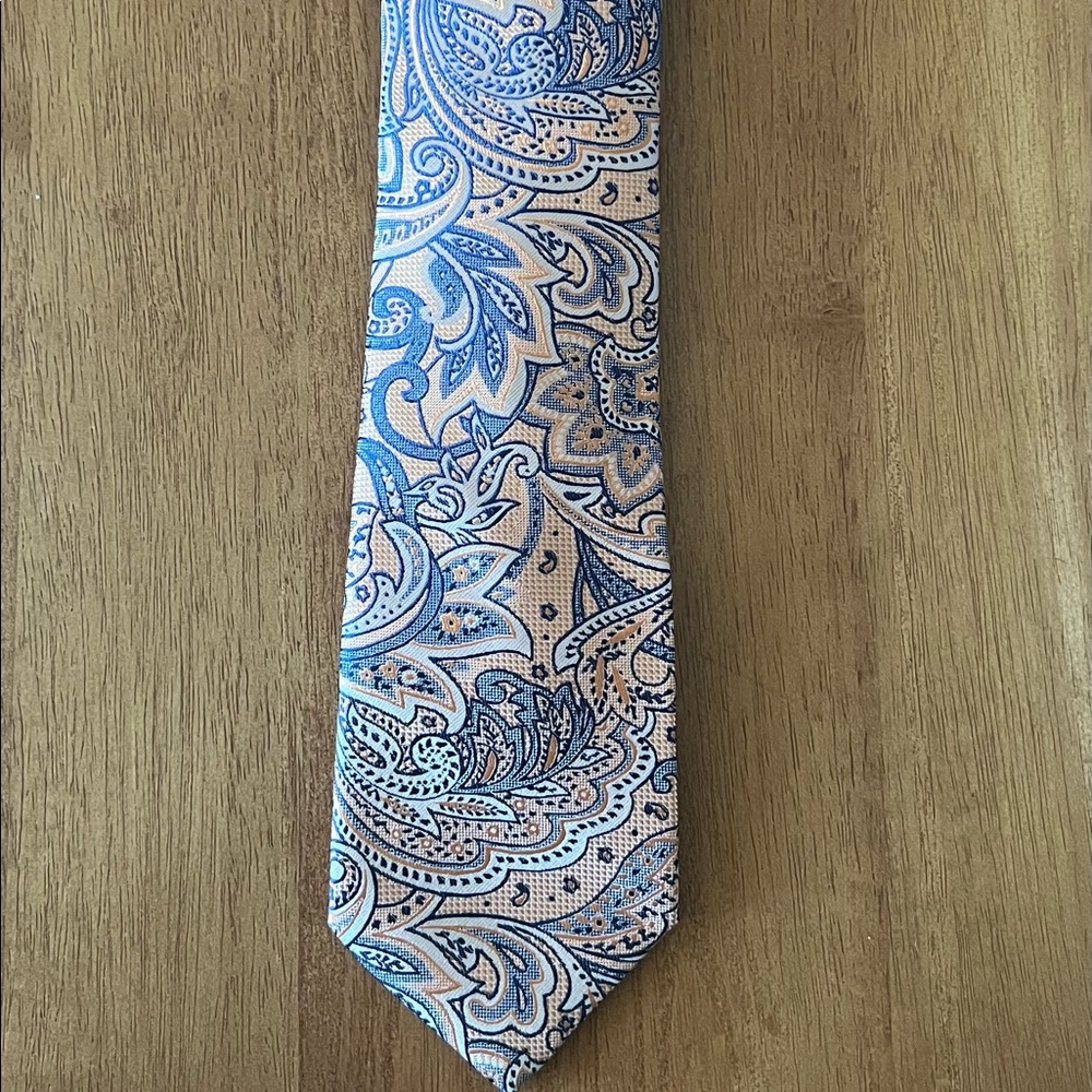 Mario Ferrari tie